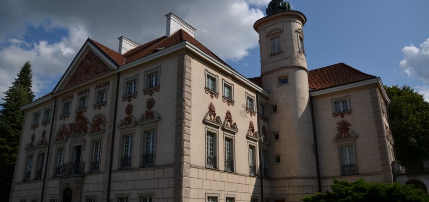 Pałac w Otwocku Wielkim fot.Emilia Szutenbach