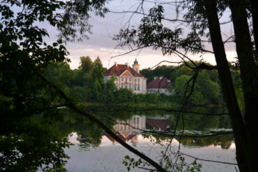 Pałac w Otwocku Wielkim fot.Emilia Szutenbach