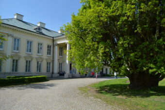 Pałac w Walewicach fot. Emilia Szutenbach